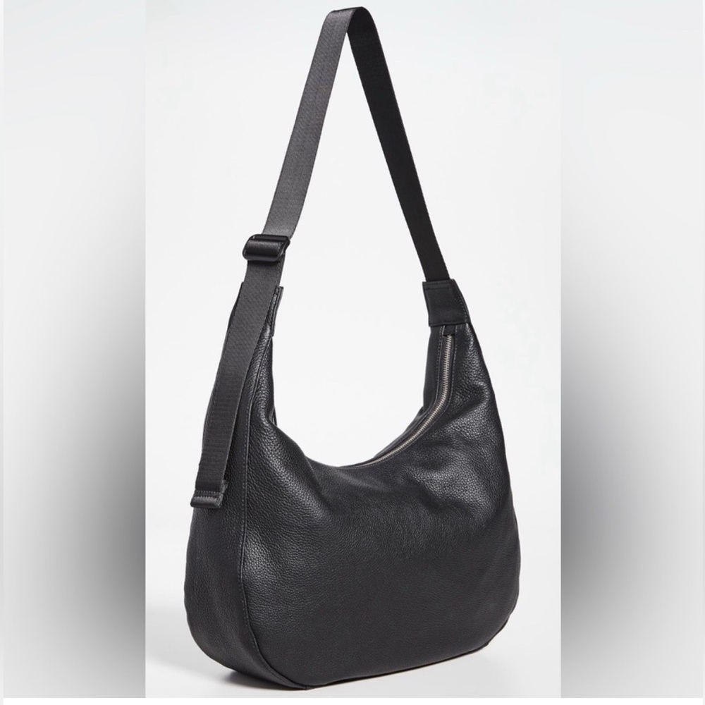 ISO BAGGU LEATHER MEDIUM CRESCENT